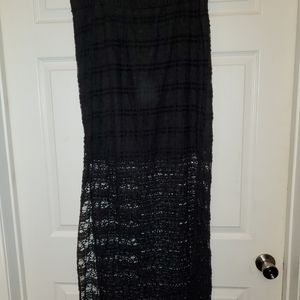 Skirt with a longer lace overlay. Sz XL 15/17